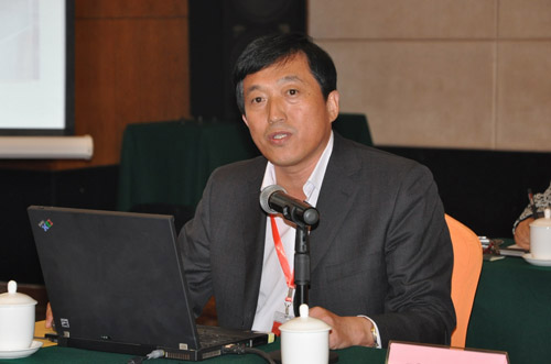 烟台环球机床附件集团有限公司董事长张万谋