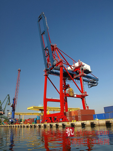 130407_斯凯孚（SKF）Extended Life滑动轴承减少二氧化碳排放和总拥有成本_集装箱起重机