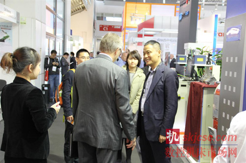 大族激光惊艳亮相德国慕尼黑国际光电展