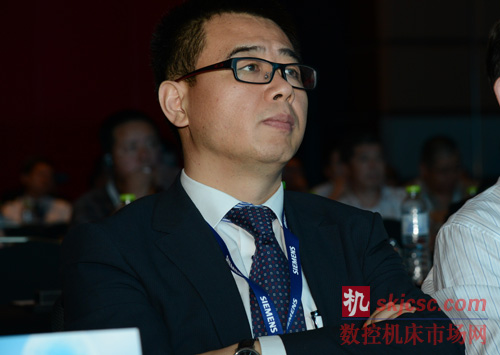 西门子(中国)有限公司工业业务领域工业自动化集团总经理兼客户服务集团总经理 王海滨 西门子(中国)有限公司工业业务领域工业自动化集团总经理兼客户服务集团总经理 王海滨