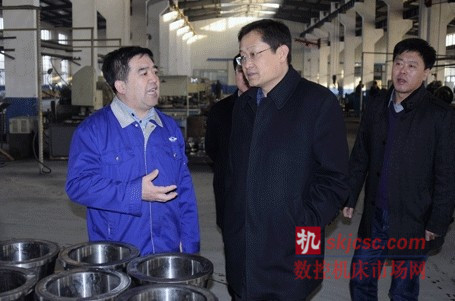 市长赵阳视察金峰轴承 市长赵阳视察金峰轴承
