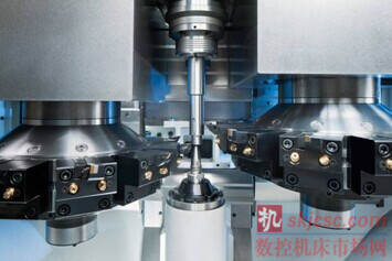 图6:四轴VT 2-4倒立式轴类件加工车床 图6:四轴VT 2-4倒立式轴类件加工车床