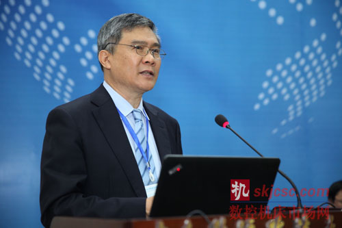 图二：台达董事长海英俊开幕致词