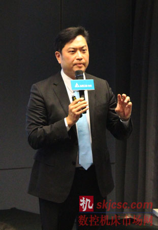 中达电通总经理游文人讲解动力、视讯、自动化及能源管理解决方案