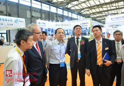 重要嘉宾及买家团代表莅临展会现场 重要嘉宾及买家团代表莅临展会现场