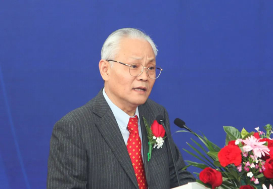 中国机床工具工业协会副会长王黎明主持开幕式 中国机床工具工业协会副会长王黎明主持开幕式