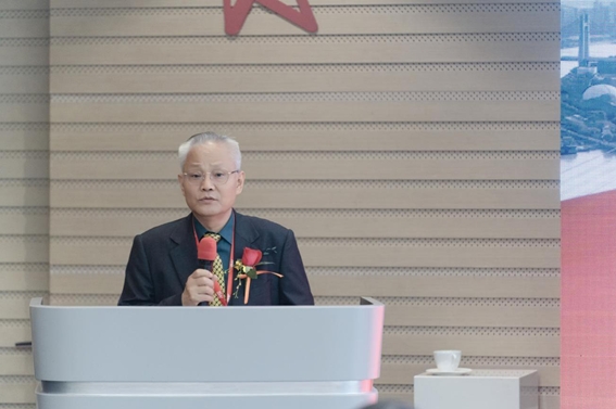 中国机床工具工业协会执行副理事长 王黎明先生 中国机床工具工业协会执行副理事长 王黎明先生